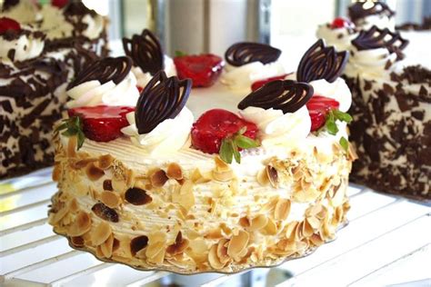 Italian Sfoglia Cake Kek
