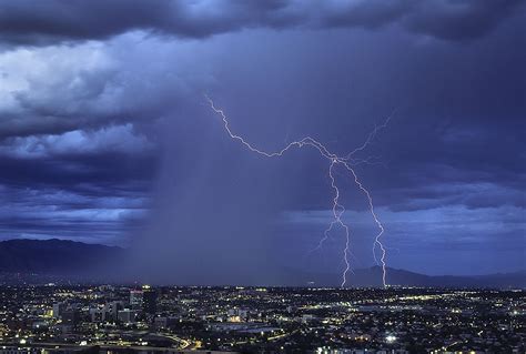 How To Be Safe During An Arizona Monsoon Storm