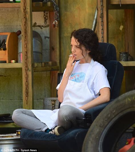 Katie Holmes Teaches Young Actress How To Smoke As They Film All We Had