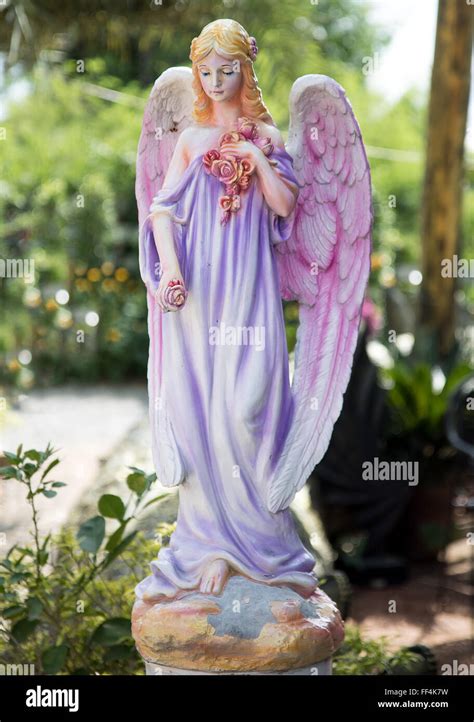 Statue Of The Angel Stock Photo Alamy