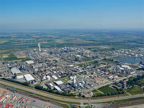 Sie sind teil des produktionsteams und unterstützen mit ihrer fachkompetenz den betrieb in technischen und konzeptionellen fragen. Avantium and BASF in dispute over Synvina - Agro & Chemistry