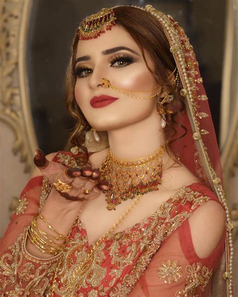 pin by luminous on bridal in 2020 pakistani bridal makeup beautiful bridal makeup bridal