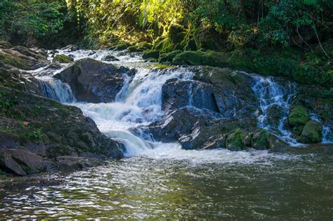 6 cachoeiras para se refrescar dentro de São Paulo - Passeios Baratos ...