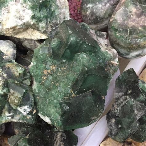 Natural Green Fluorite Specimen Mineral Rough Stone Crystal Specimen In