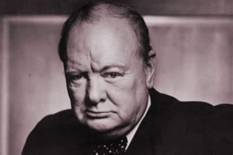 Sir Winston Churchill Memorable Statesman Pioneering Minds