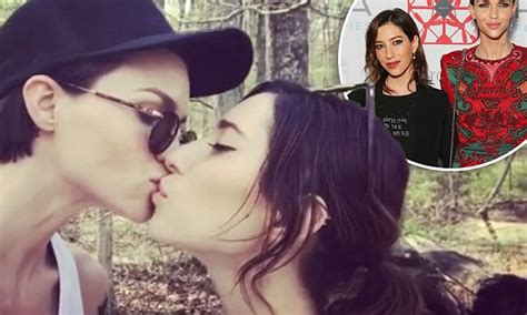 Ruby Rose Kisses Jessica Origliasso Before The Voice Au Daily Mail Online