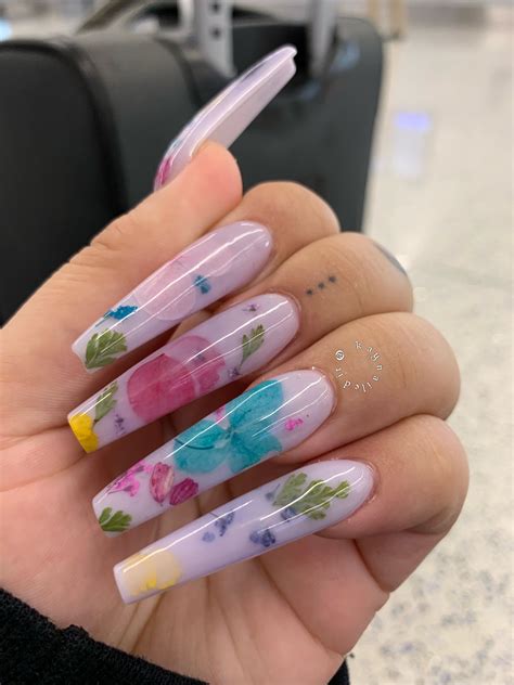 Puikus laikymasis, pigmentacija, tekstūra ir spalvos dengimasis palengvins ir pagreitins kiekvieno darbą. kay nailed it on | Summer acrylic nails, Acrylic nail ...