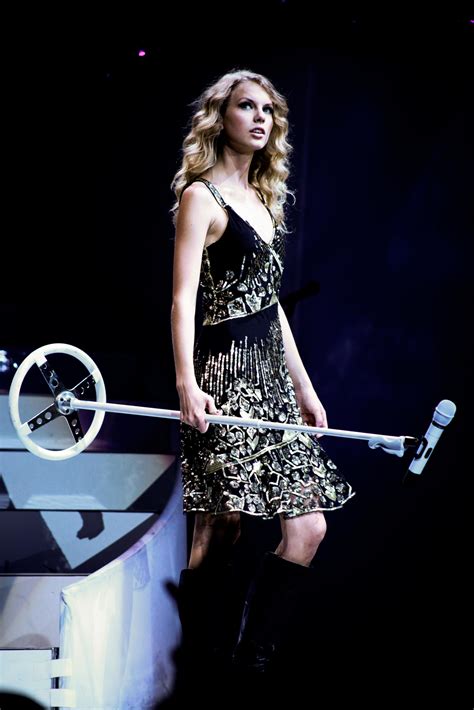 Fearless Tour 2009 Promotional Photos Taylor Swift Photo 22397286 Fanpop