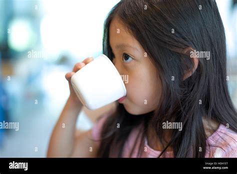 Thirsty Child Hi Res Stock Photography And Images Alamy