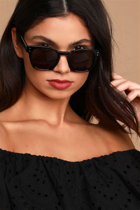 Cute Black Sunglasses Black Sunnies Rectangle Sunglasses Lulus
