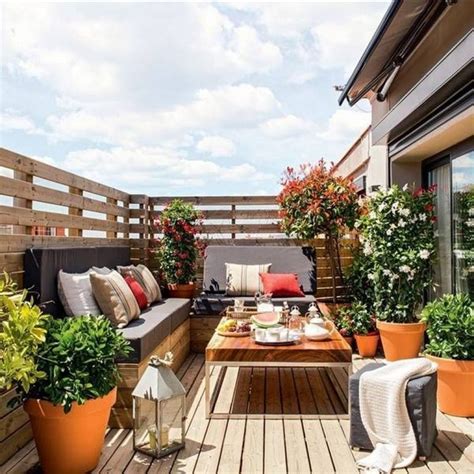 20 Casual Small Balcony Design Ideas For Spring This Season