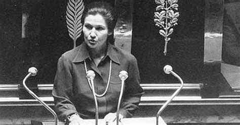 vidéo le jour où simone veil s est battue pour le droit à l ivg à l assemblée nationale