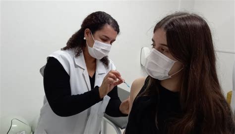 Erechim começa a vacinar adolescentes com 17 anos completos Jornal