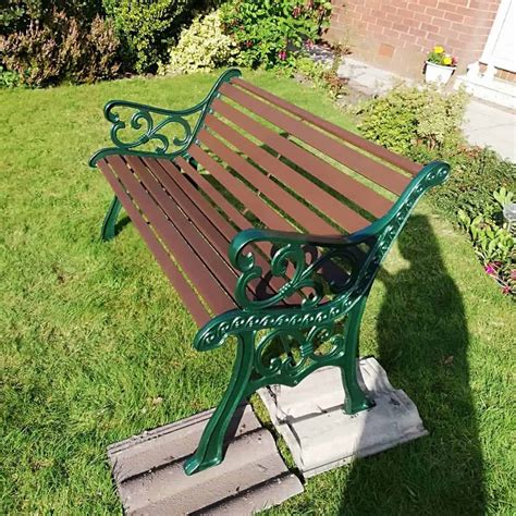 59 Stylish And Functional Garden Bench Ideas For Your Home