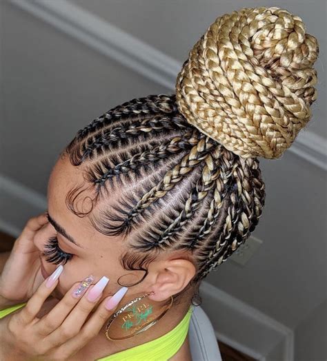This Bun Is So Pretty Stunning Work By Pearlthestylist Drop A
