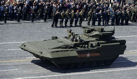 Modern Warfare Russias T 15 Armata Tanks Younger Brother