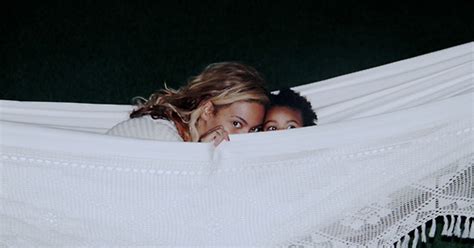 Beyonce Plays Peek A Boo With Blue
