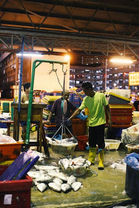 Food suppliers directory in streetdirectory.com business finder allow users to search company dealing with food suppliers, foods suppliers and food vendors service in singapore. While Singapore Sleeps: 4:15am at Jurong Fishery Port - RICE