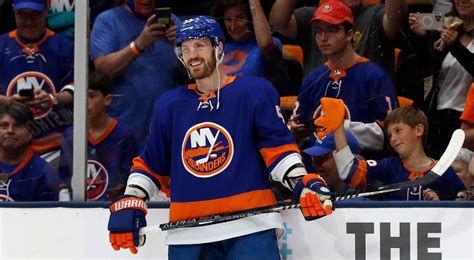 Islanders Re Sign Forward Casey Cizikas To Six Year M Deal