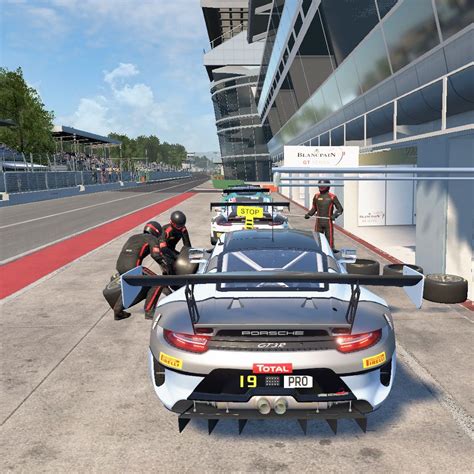 4 dlcs are included and activated: Pitstop Porsche 991II GT3 R - Assetto Corsa Competizione