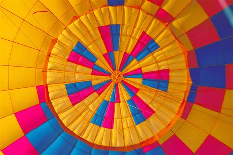 4 Ways Vibrant Colors Boost UI Design - Fireart Studio