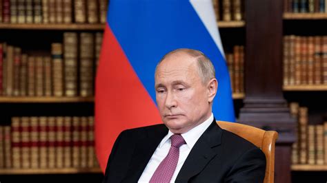 Opinion How Do You Handle A Wounded Putin The New York Times