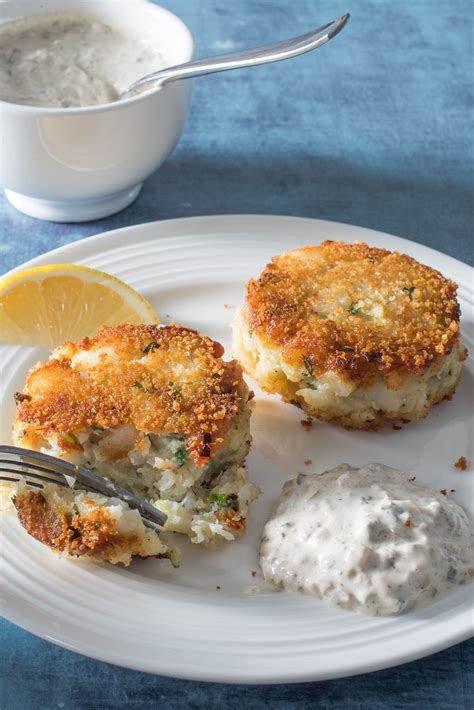 Cod And Potato Cakes Cooks Illustrated Recipe Fish Cakes Recipe
