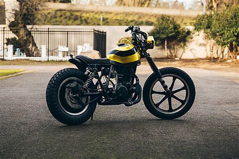 The bodies of the titan shifters are likely stored in the paths to be used as meat puppets by ymir if the founder were to ever be fully activated. YOU DIRTY BRAT. Kick Start Garage's Do-Anything Yamaha ...