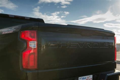 2020 Chevy Silverado Trail Boss Midnight Edition Review