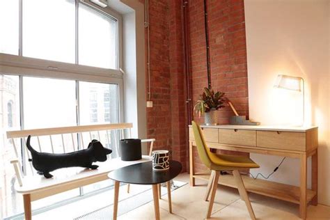 21 Modern Ideas To Brighten Up Small Office Designs