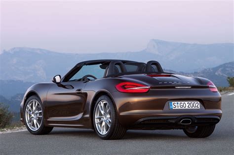 Bigger, but lighter than before. voitures et automobiles: La Porsche Boxster 2012