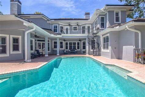 Luxury Pool Home In Bayou Club In Largo Florida Florida Pool Tampa