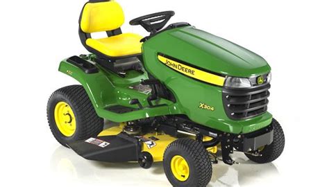 John Deere X304 Agricultural Review