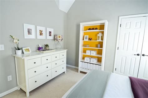 This light gray color is so versatile, it is sure to bring a sense of relaxation to your space. Remodelaholic | Best Paint Colors for Your Home: GRAY