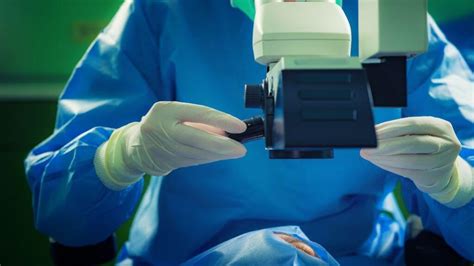 Cloudy Lens: Symptoms, Associated Diseases, and Treatment | 1MD Nutrition™