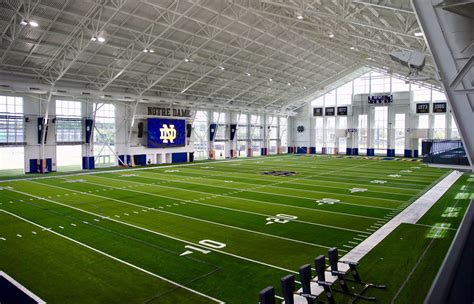 Notre Dame Opens New Indoor Football Facilities