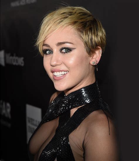 Miley Muestra Su Desnudo Más Provocativo Hasta Ahora En Las Redes
