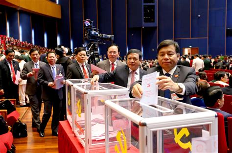 Ủy viên bộ chính trị, bộ trưởng bộ công thương, kiêm phó trưởng ban kinh tế trung ương. Danh sách Bộ Chính trị, Ban Bí thư và Ủy ban Kiểm tra ...