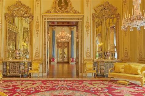 One of the state rooms at buckingham palace. 24 Best images about CASTLES KINGS AND QUEENS on Pinterest ...