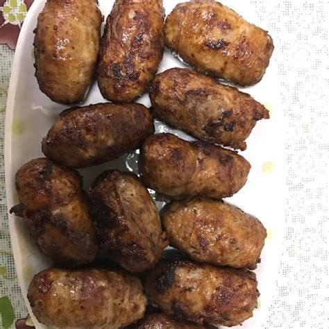 Heat a carajay and pour 1/2 cup water. Vigan Longganisa Recipe Skinless | Besto Blog