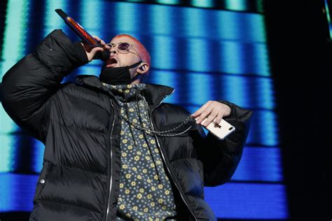 Latin artist bad bunny made a surprise appearance at the super bowl liv halftime show sunday night, joining pop sensation shakira in a but who is bad bunny and why was he the perfect choice to perform on television's biggest night of the year? Who is Bad Bunny? Everything to know about Latin rapper ...