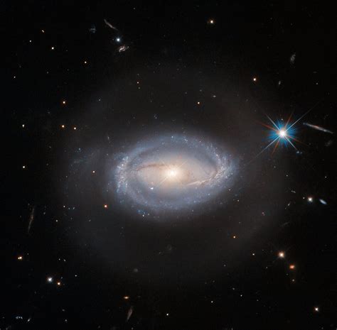 Телескоп Хаббл совершил новое открытие — обнаружил в космосе