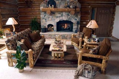 Rustic decor exudes both heart and style. Rustic Chic Home Decor | A Batty Life
