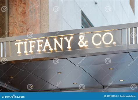 Tiffany E Co Shop Sign Fifth Ave Illuminated New York Editorial Stock