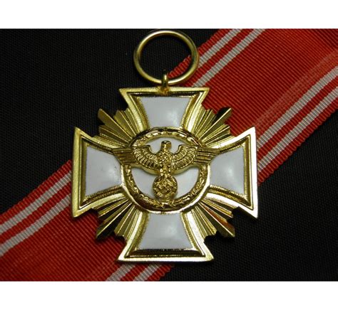 Un risultato unico di badge ww2 tedeschiparte 3.en unik upptäckt av tyska ww2 märkendel. Die Dienstauszeichnung der NSDAP war ein Abzeichen der NSDAP