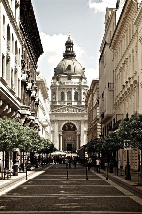 Zo kun je goed bepalen waar je een leuk hotel wilt, of of je hotel dichtbij de stad is. Budapest city centre. A great place to explore. Stay in ...