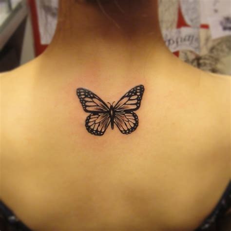 Álbumes 95 Foto Tatuajes De Mariposas En El Cuello Para Hombres Alta