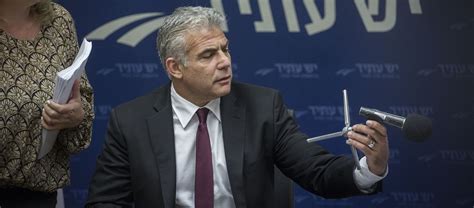 מכבדים אותה, אך יש בה סכנות 3 דק' קריאה. "כל העבודה של לפיד והפעילות של יש עתיד מכוונות לבחירות"