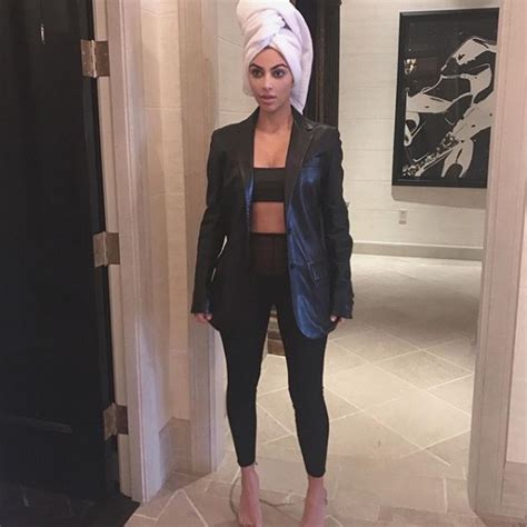Kim Kardashian Shares Bikini Selfie On Instagram Photos