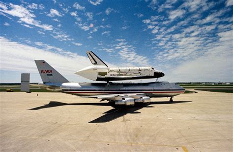 Us Space Program Space Shuttle Shuttles Building Ov 102 Columbia